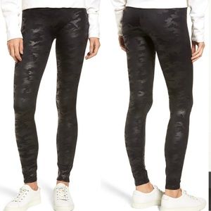 SPANX Camo Faux Leather Leggings Medium